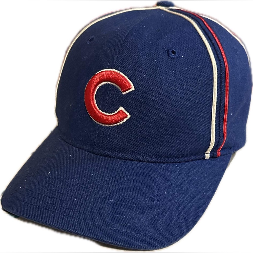 EUC Chicago Cubs Major League Baseball fitted youth cap, vintage style